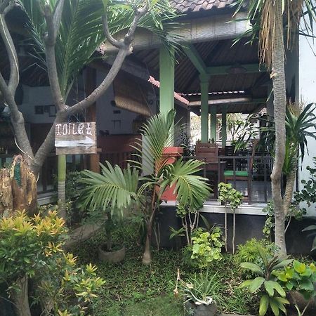 Beten Enjung Home Stay&Waroeng อาเม็ด ภายนอก รูปภาพ