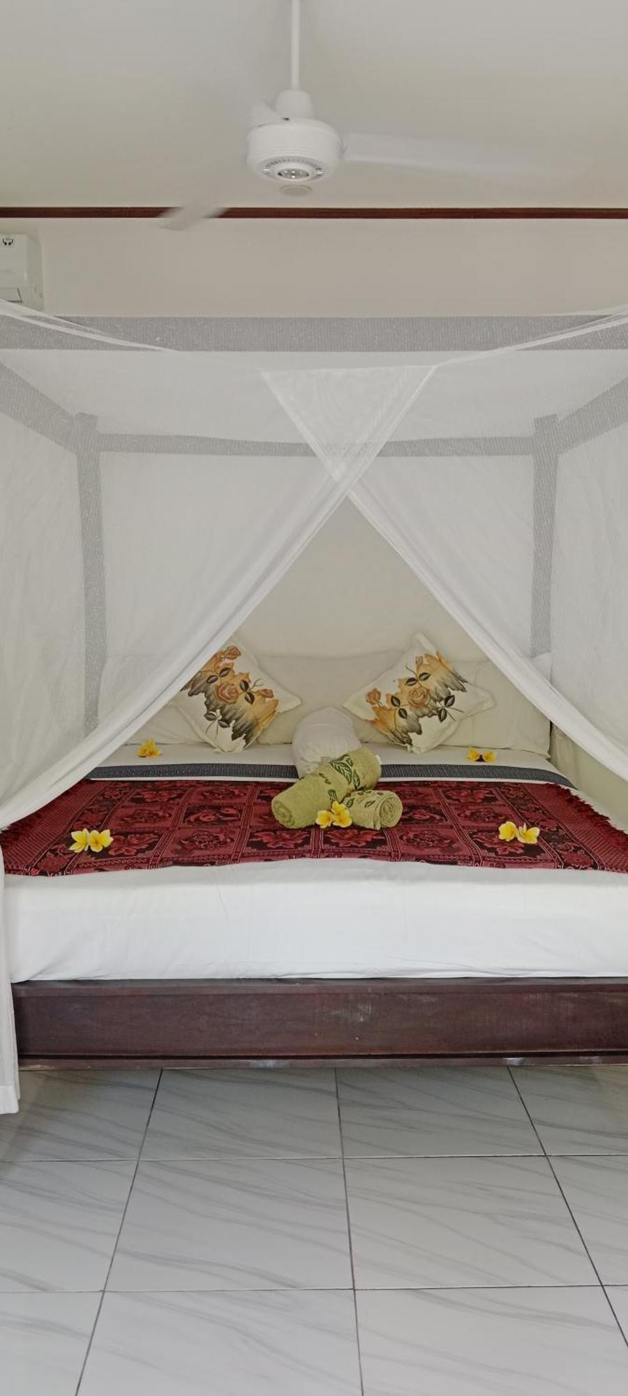 Beten Enjung Home Stay&Waroeng อาเม็ด ภายนอก รูปภาพ