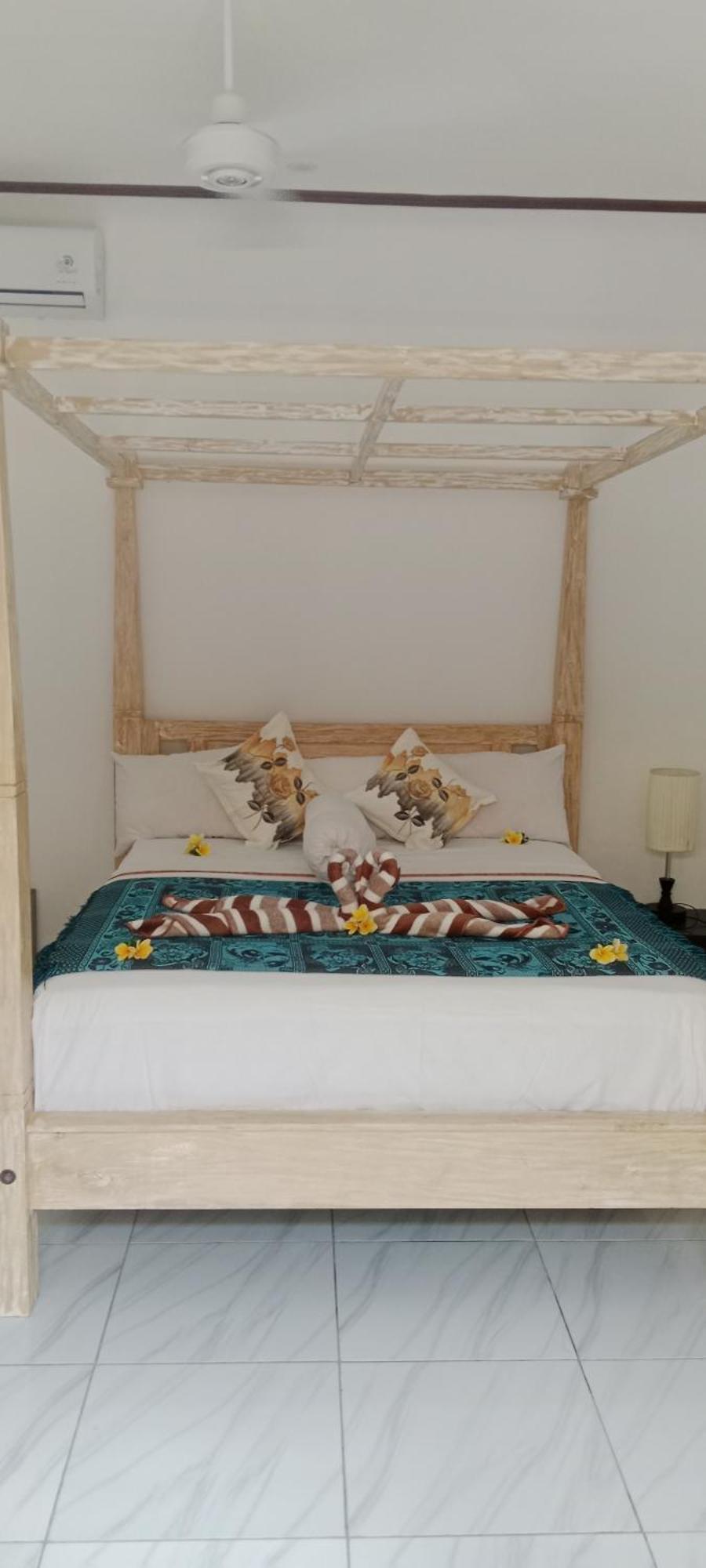 Beten Enjung Home Stay&Waroeng อาเม็ด ภายนอก รูปภาพ