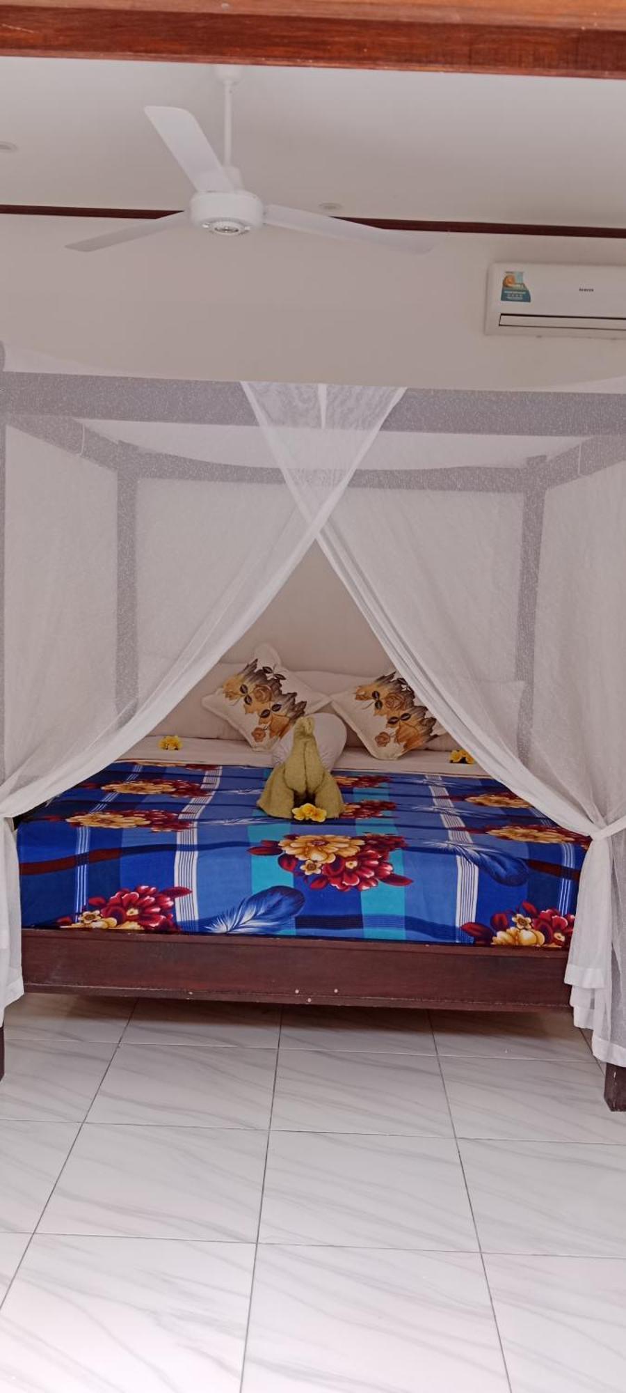 Beten Enjung Home Stay&Waroeng อาเม็ด ภายนอก รูปภาพ