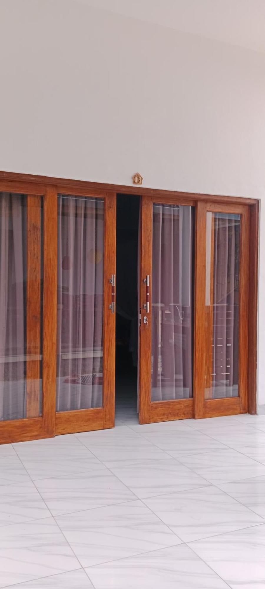 Beten Enjung Home Stay&Waroeng อาเม็ด ภายนอก รูปภาพ