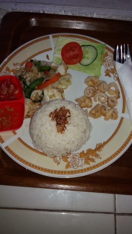 Beten Enjung Home Stay&Waroeng อาเม็ด ภายนอก รูปภาพ