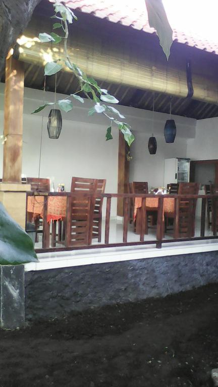 Beten Enjung Home Stay&Waroeng อาเม็ด ภายนอก รูปภาพ